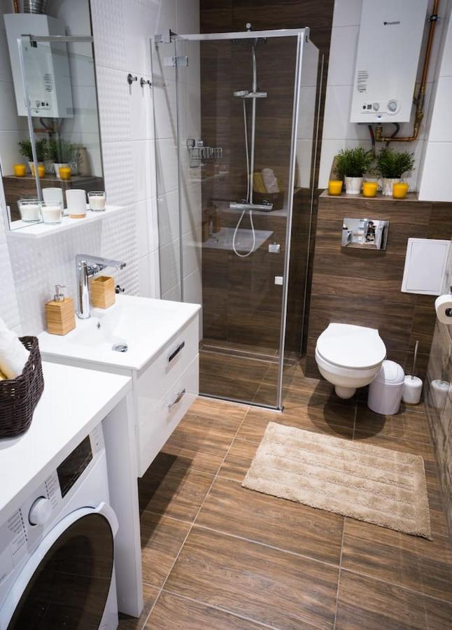 Rynek 20/21 -Cosy New Apartment On The Market Square - 4 Bedrooms - 8 People Breslavia Esterno foto